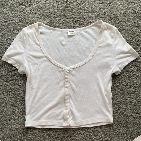 Aritzia Sunday best top - Picture 1 of 1